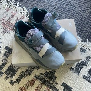 On Running Cloudnova Wrap Sneaker in Evergreen/Citron $170 EU 39